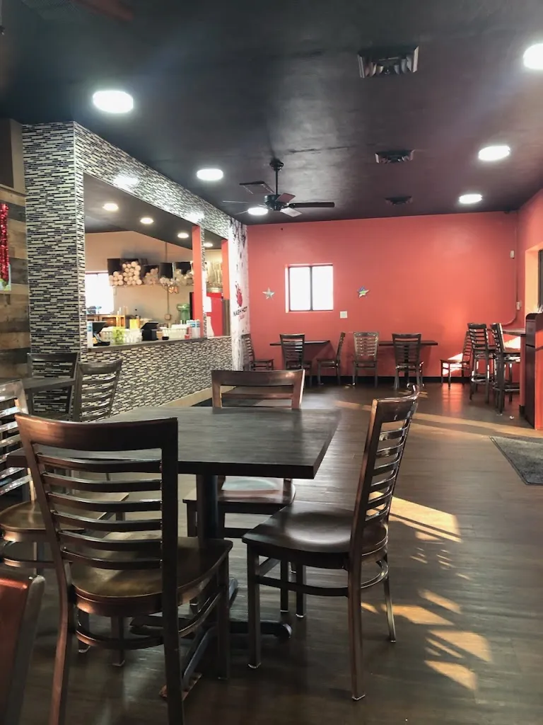 Nash Hot Chicken restaurante en Trafford, PA