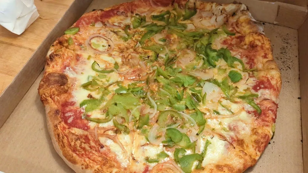 Shelly Pie Pizza_Turtle Creek, PA_slider_bild_2
