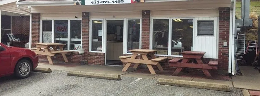 Mama Meatball's Pizzeria restaurante en Turtle Creek, PA