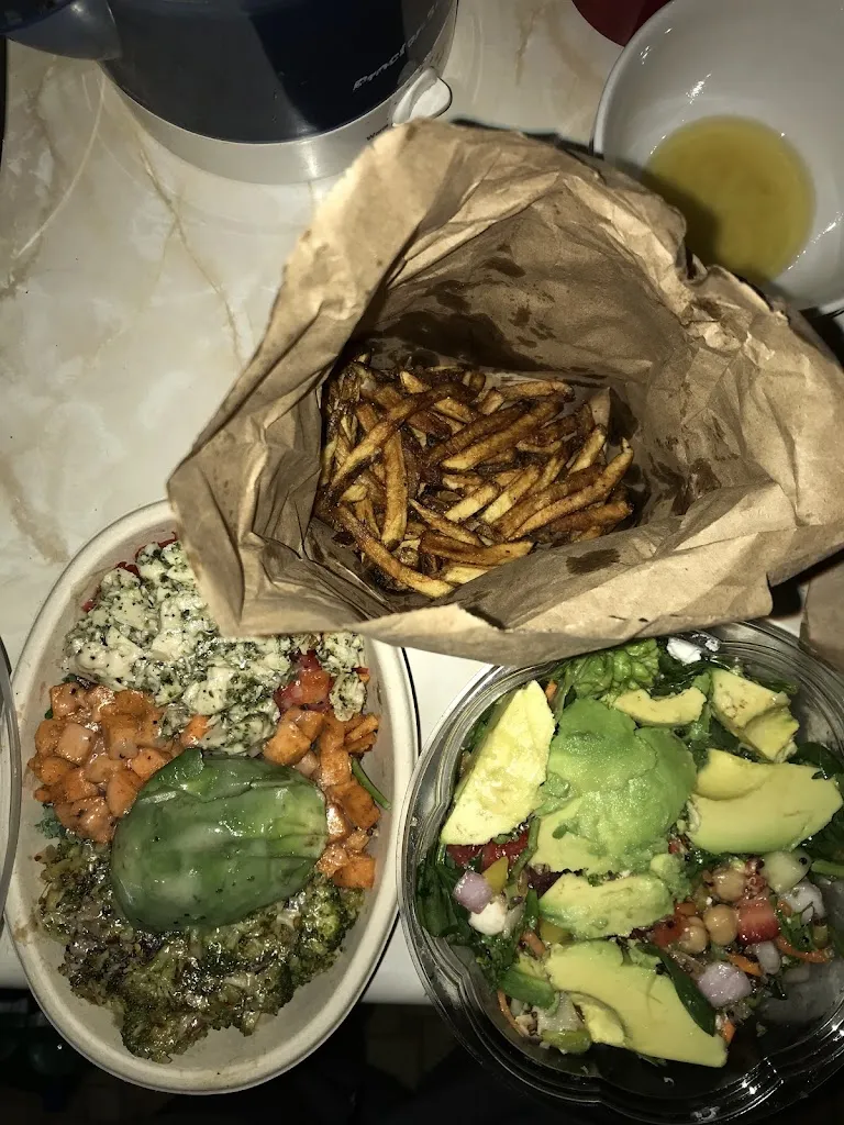 Alexander K_Hello Bistro_Upper St Clair, PA_reseña