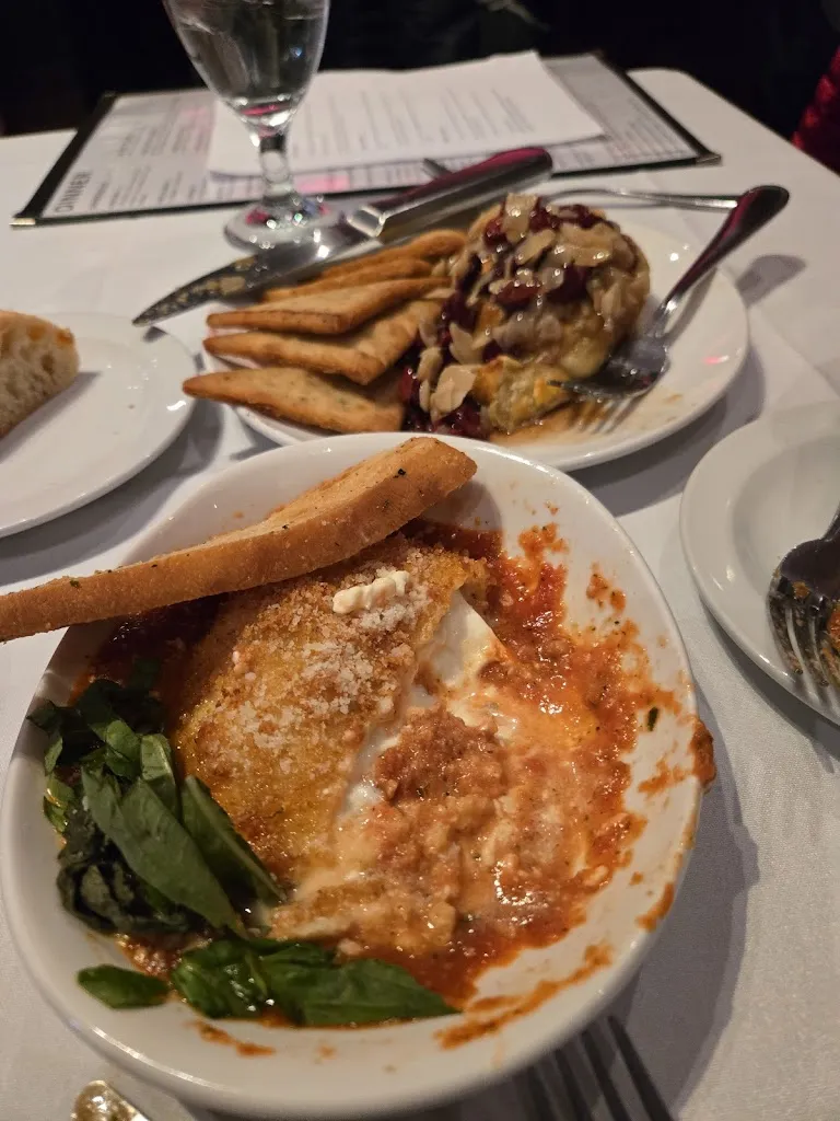 Luma Wine Bar & Restaurant_Pittsburgh, PA_slider_imagen_3