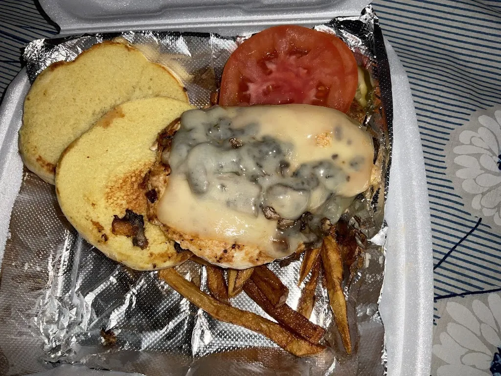 Ulyana K_Freedom Square Diner_Verona, PA_review