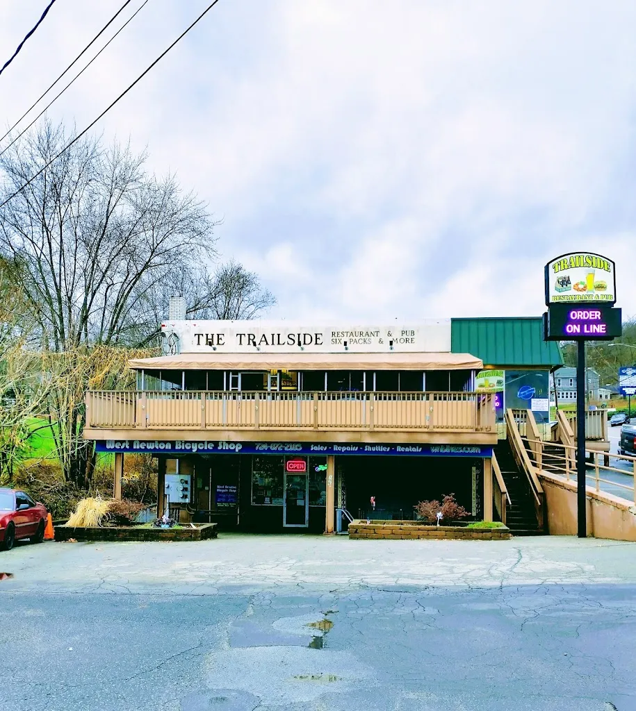The Trailside restaurante en West Newton, PA