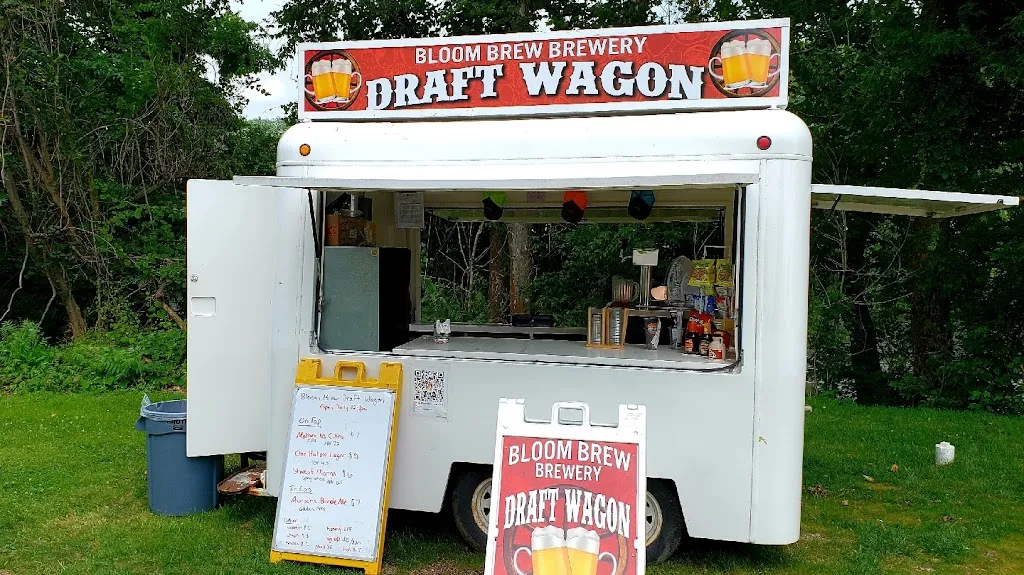 Bloom Brew Draft Wagon restaurante en West Newton, PA