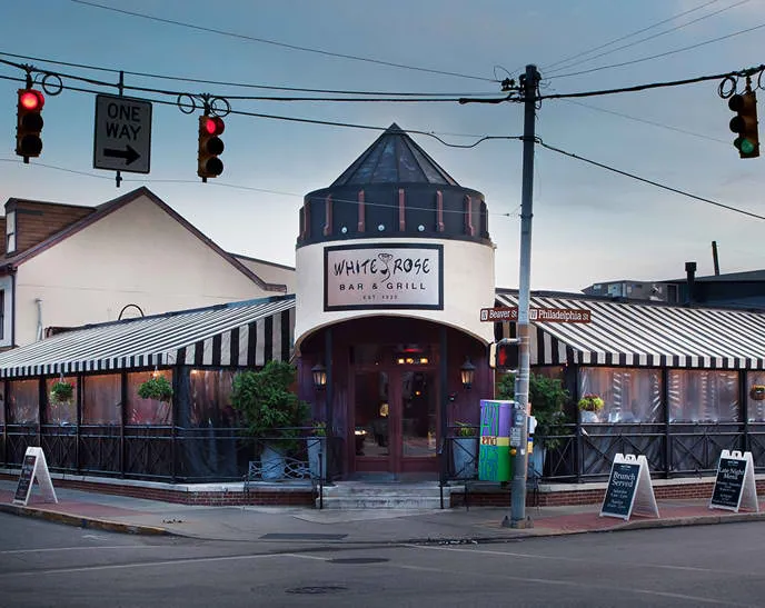 White Rose Bar & Grill ristorante a York, PA