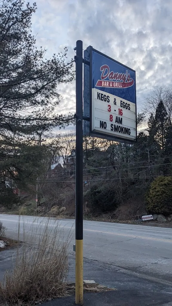 Brian Hubert_Danny's Bar & Grill_Pittsburgh, PA_review