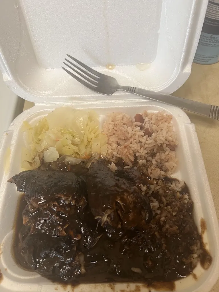Verrona Gibson_Fireside Caribbean Restaurant_Pittsburgh, PA_review