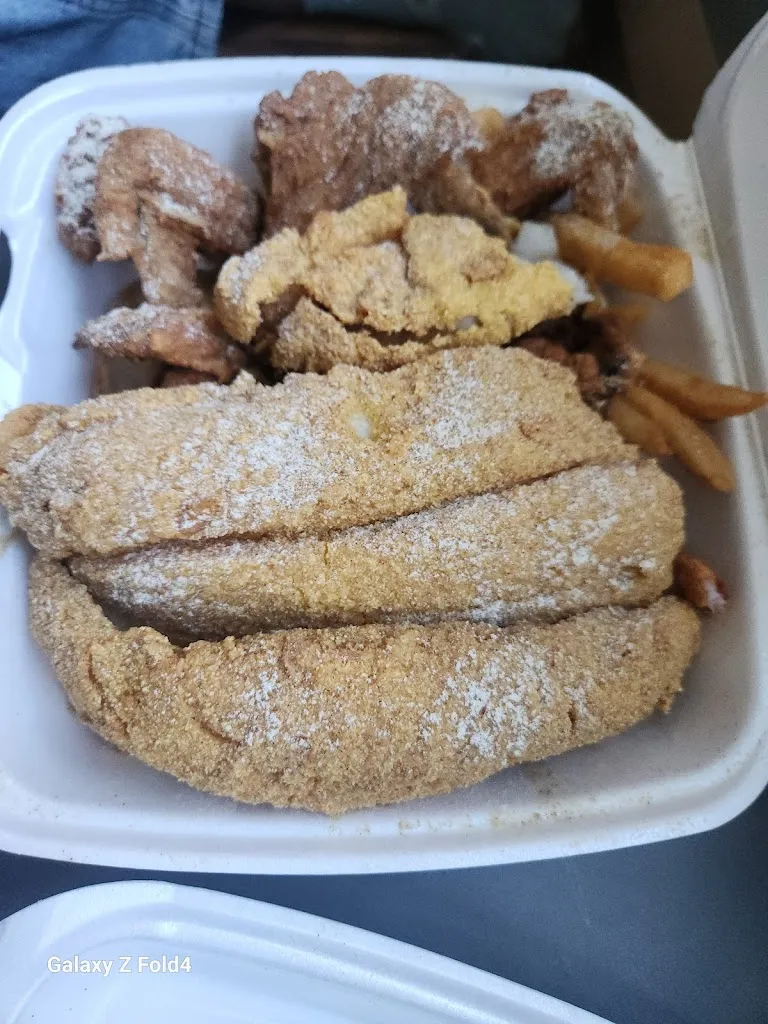 Penn Fish & chicken - Wilkinsburg restaurant in Pittsburgh, PA