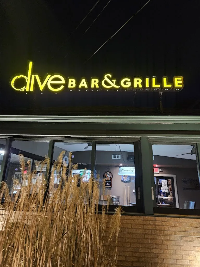 Dive Bar & Grille (Regent Square) restaurant à Pittsburgh, PA