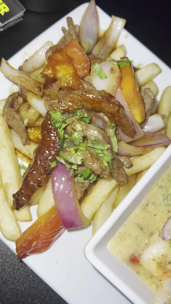 El Boulevard Latin Cuisine_Wilkes-Barre, PA_slider_imagen_2