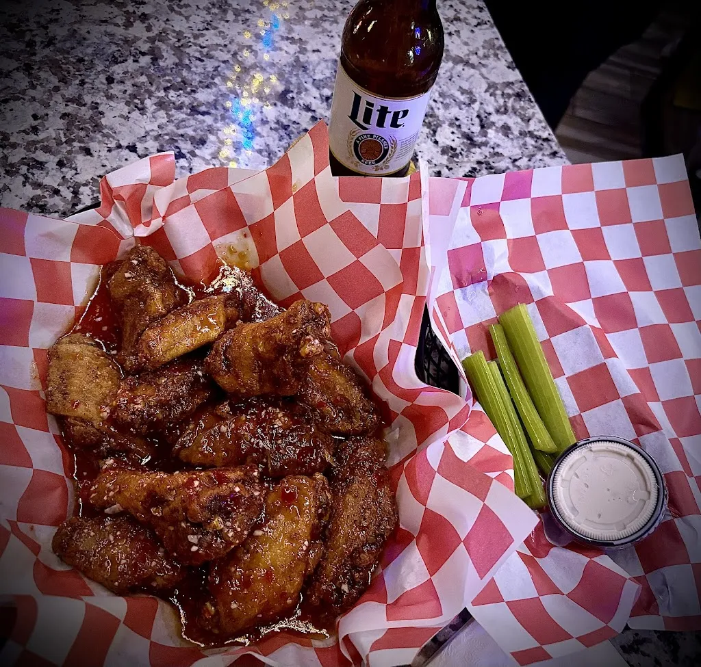 The Legendary Dukey’s_Wilkes-Barre, PA_slider_imagen_3