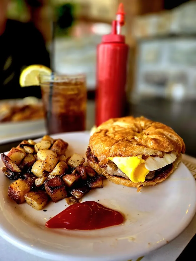 Waterhole Restaurant_Harmony, PA_slider_image_3