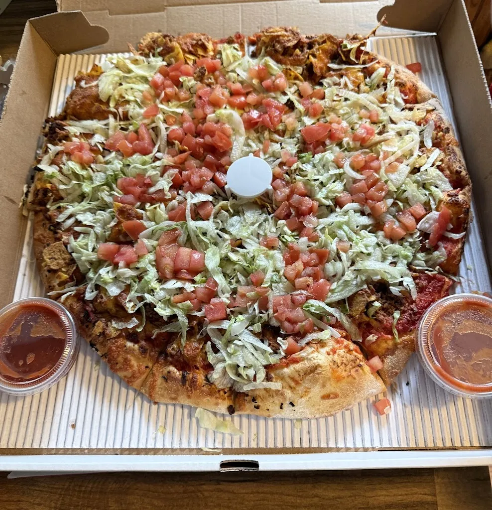 Fox's Pizza Den_Zelienople, PA_slider_image_3
