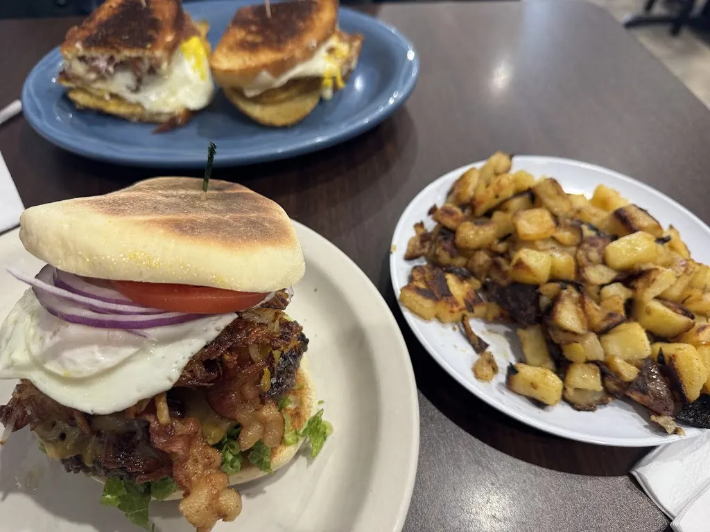 Destiny's Diner_Bristol, RI_slider_image_2