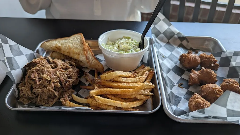 kenneth cash_Iron City Bbq Co._Blacksburg, SC_recensione