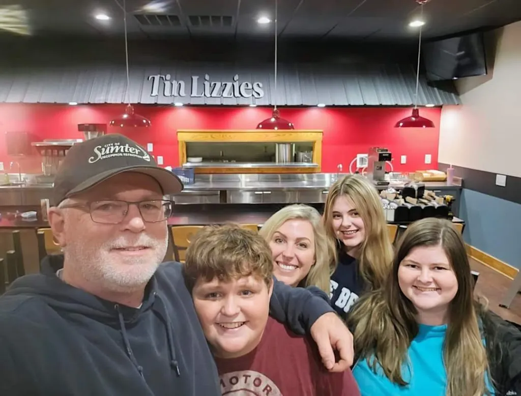 Tin Lizzies Cafe of Sumter_Sumter, SC_slider_imagen_3