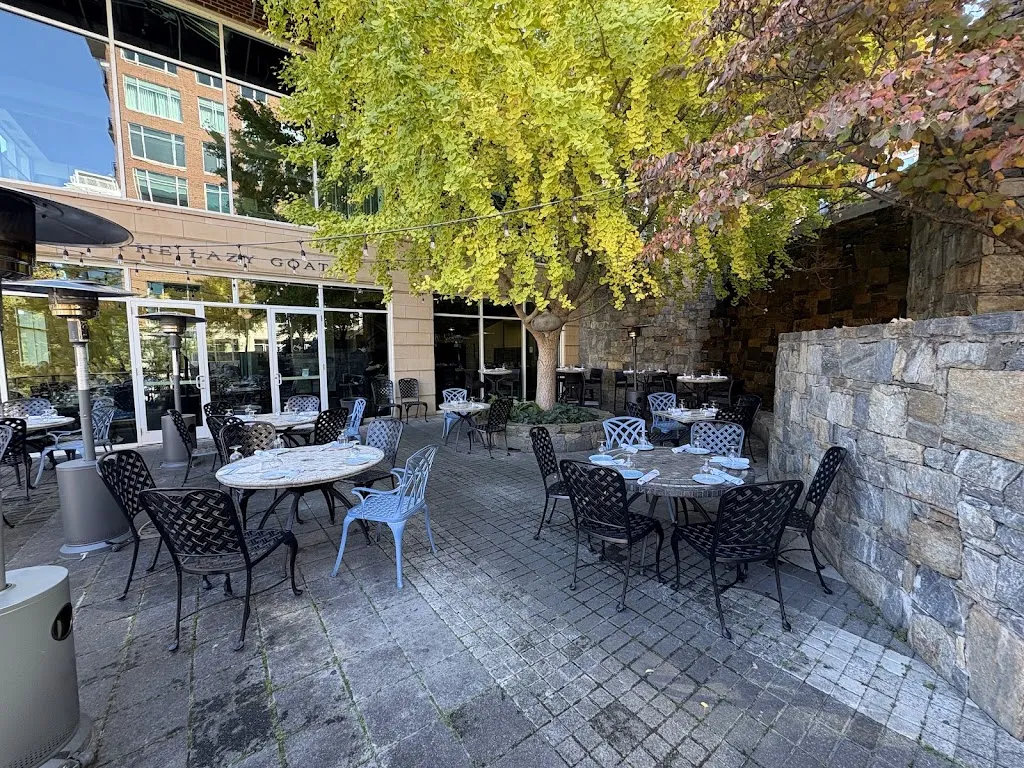 The Lazy Goat_Greenville, SC_slider_imagen_3