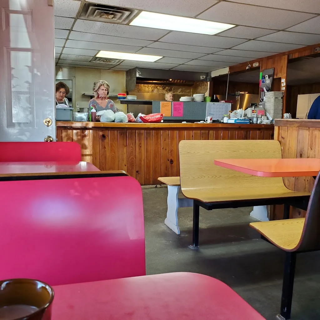 A&B Country Kitchen_SC-917, Latta_slider_image_1