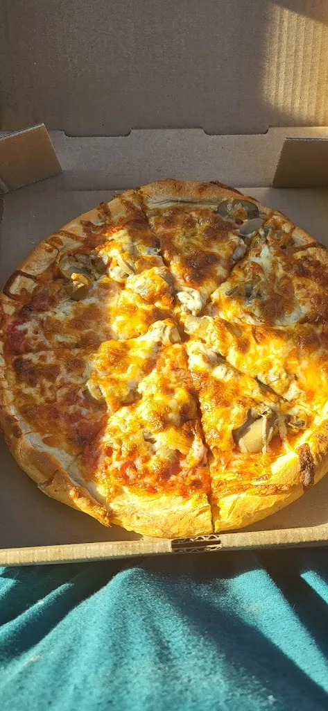 King's Famous Pizza Inc_Latta, SC_slider_image_3