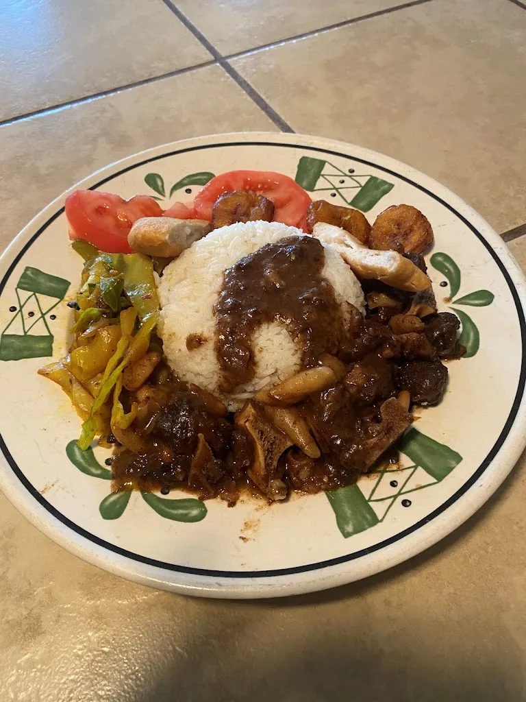 Latta Sports Cafe_Latta, SC_slider_image_2