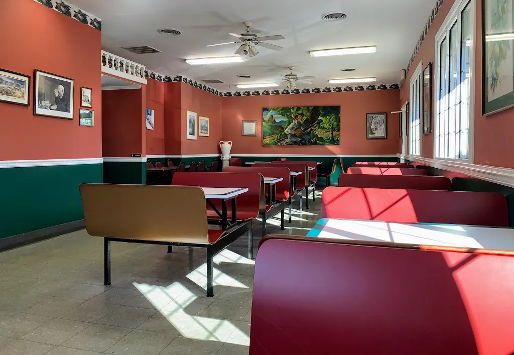 Dairy Dream Drive In_Bennettsville, SC_slider_image_3