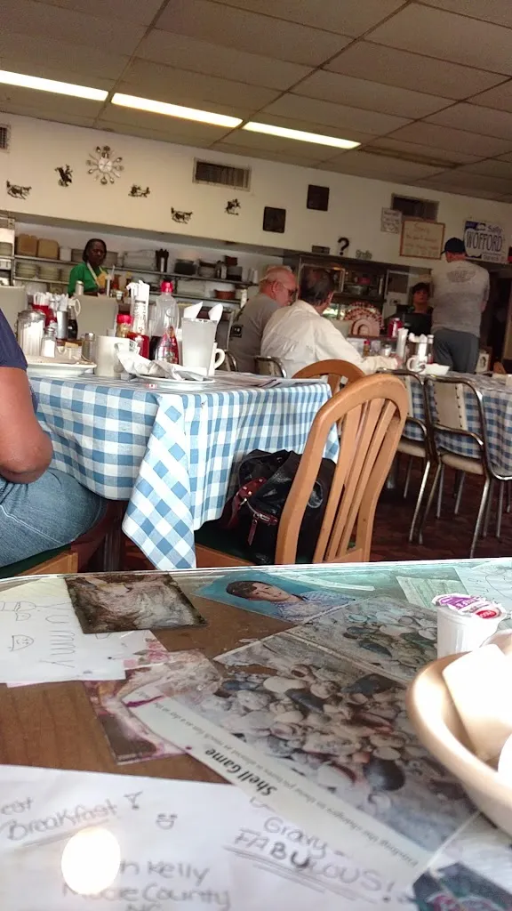 Howard's Restaurant_Moncks Corner, SC_slider_bild_2