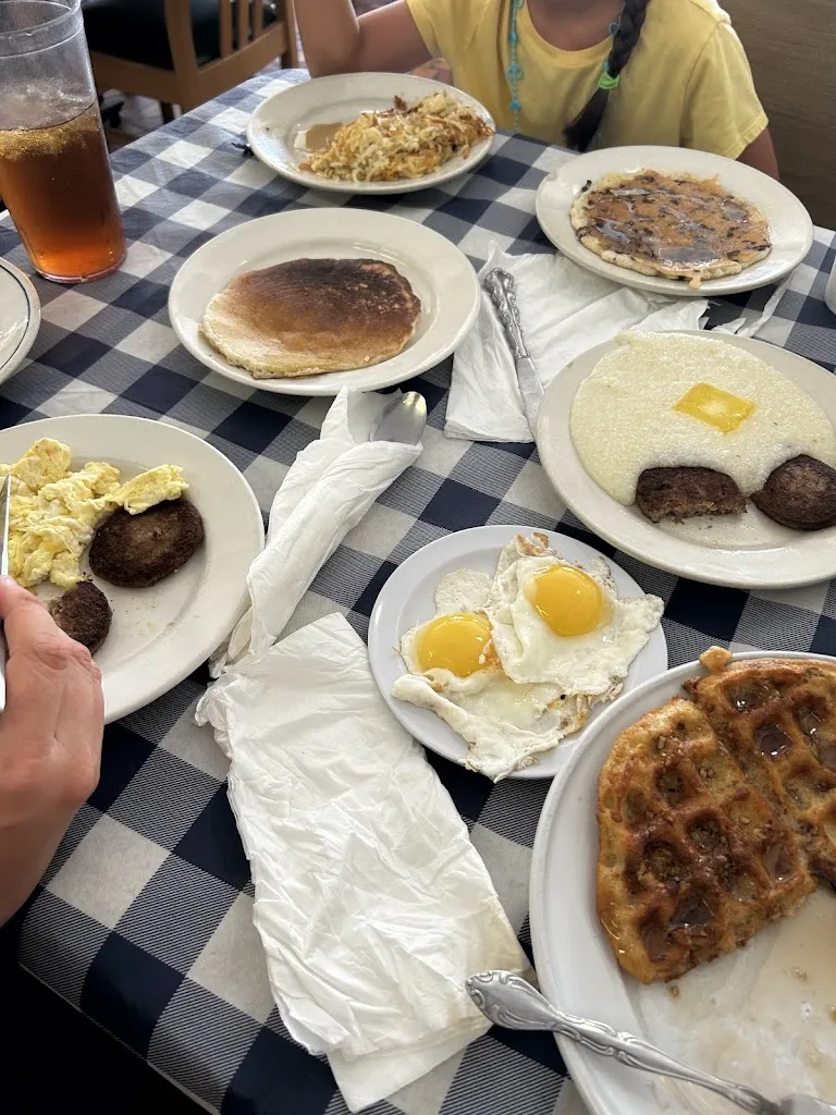 Howard's Restaurant_Moncks Corner, SC_slider_bild_3