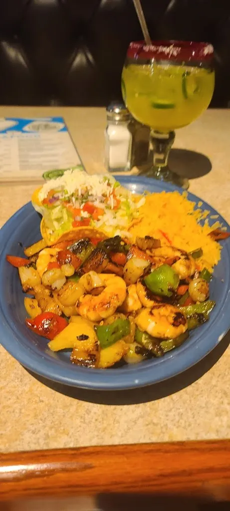 April L_Cinco de Mayo Mexican Cuisine_636 Rembert C Dennis Blvd, Moncks_review