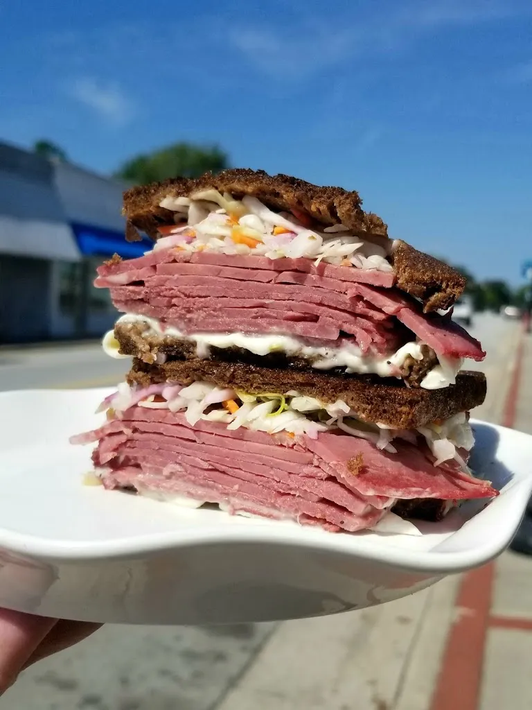 Ophelia's Wines & Bites_Moncks Corner, SC_slider_bild_2