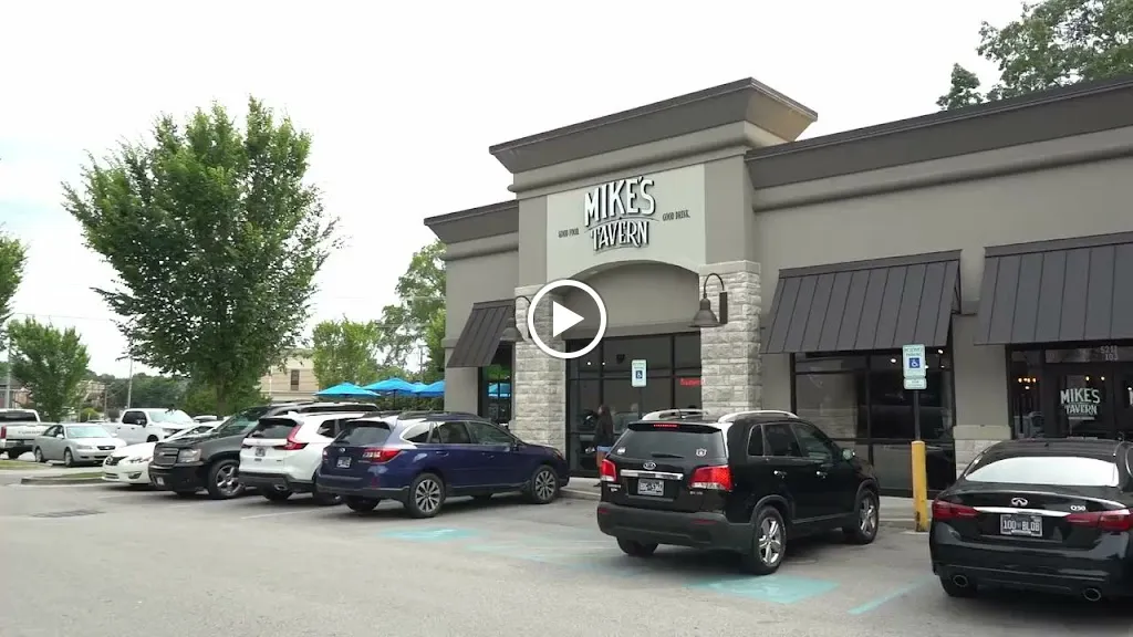 Mike's Tavern restaurant in Chattanooga, TN