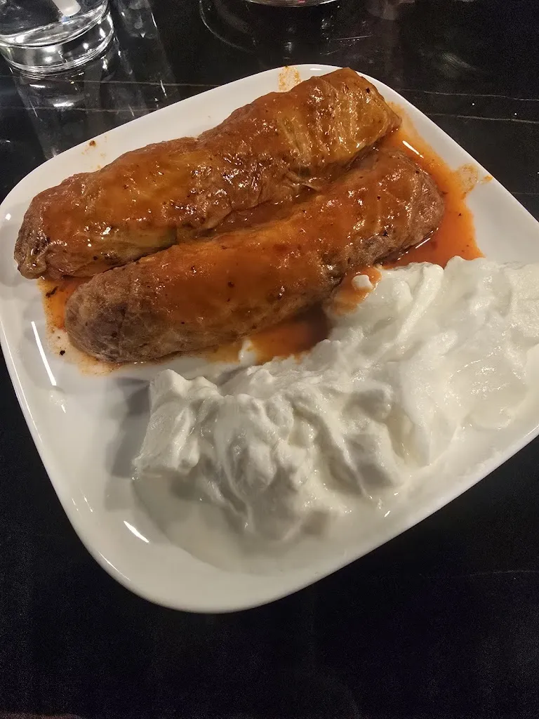 Kathleen Newbold_THOLOS Mediterranean Restaurant_Mt. Juliet, TN_recensione
