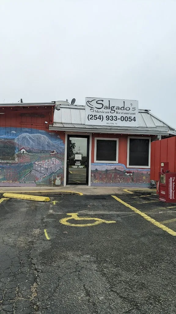 Andrew Correa_Salgado's Restaurante_Belton, TX_review