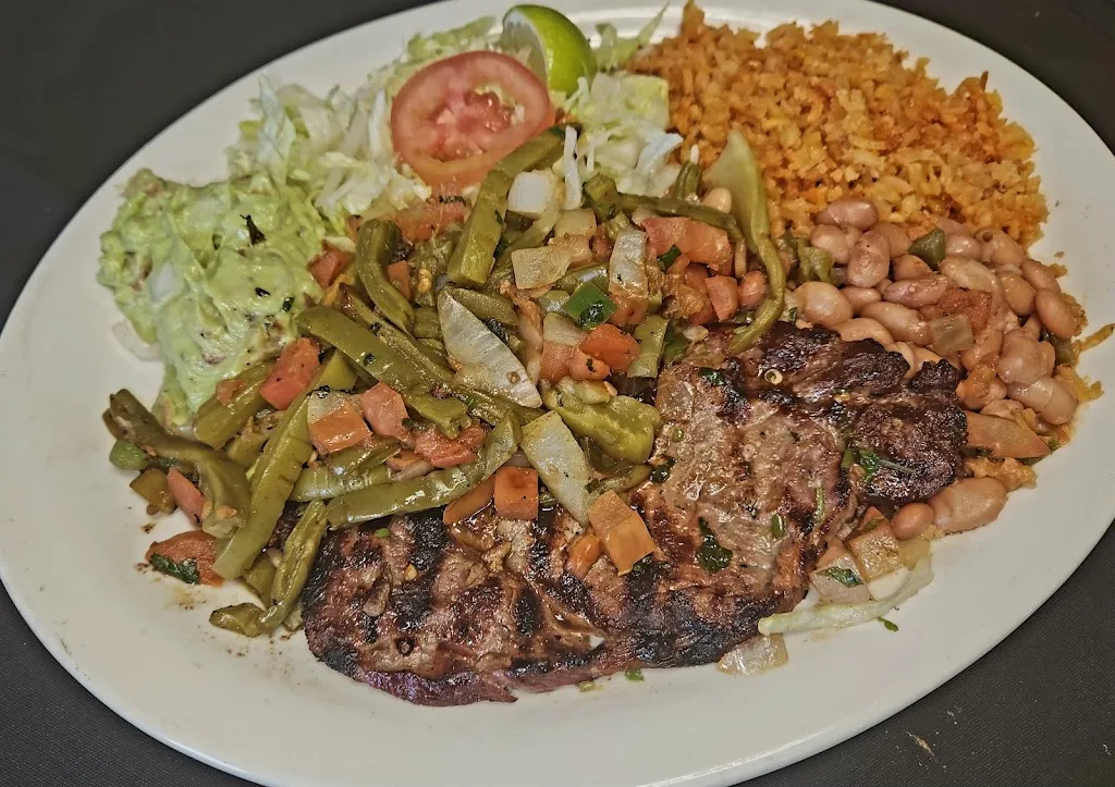 LOS AGAVES Jalisco's Grill & Cantina_Borger, TX_slider_immagine_2