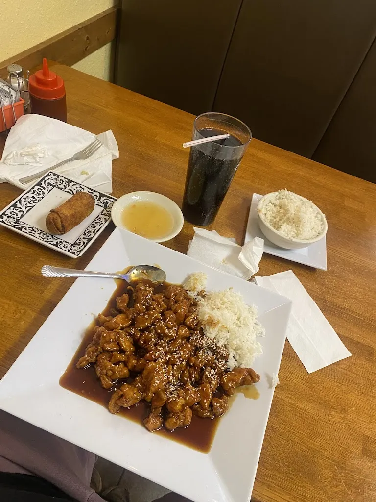 Gia_China Dynasty_1030 Megert Ctr, Borger_review