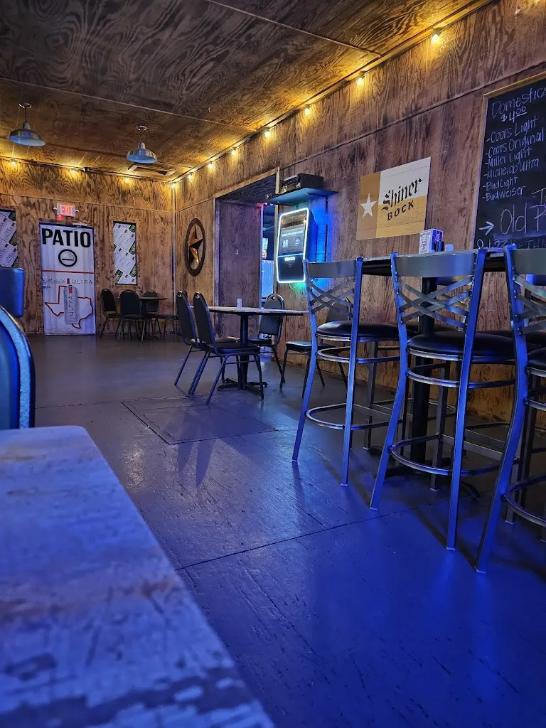 The Twisted Sister Saloon restaurant in Childress, TX