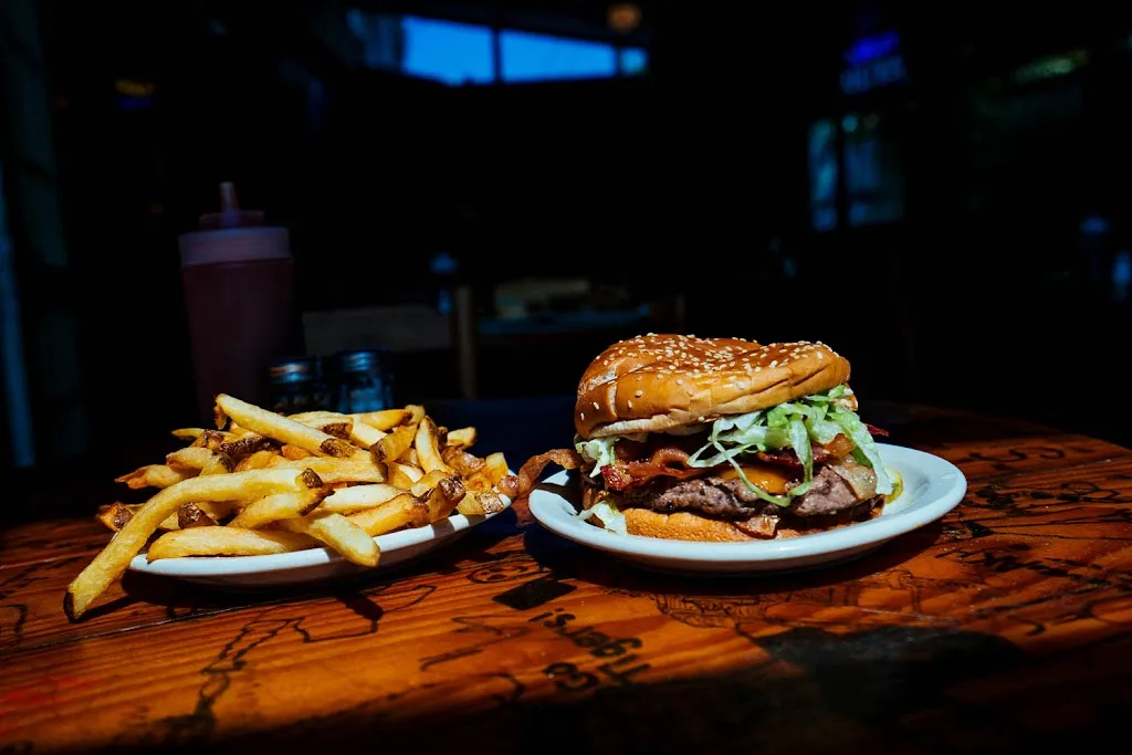 George's Southside_Baton Rouge, LA_slider_image_2