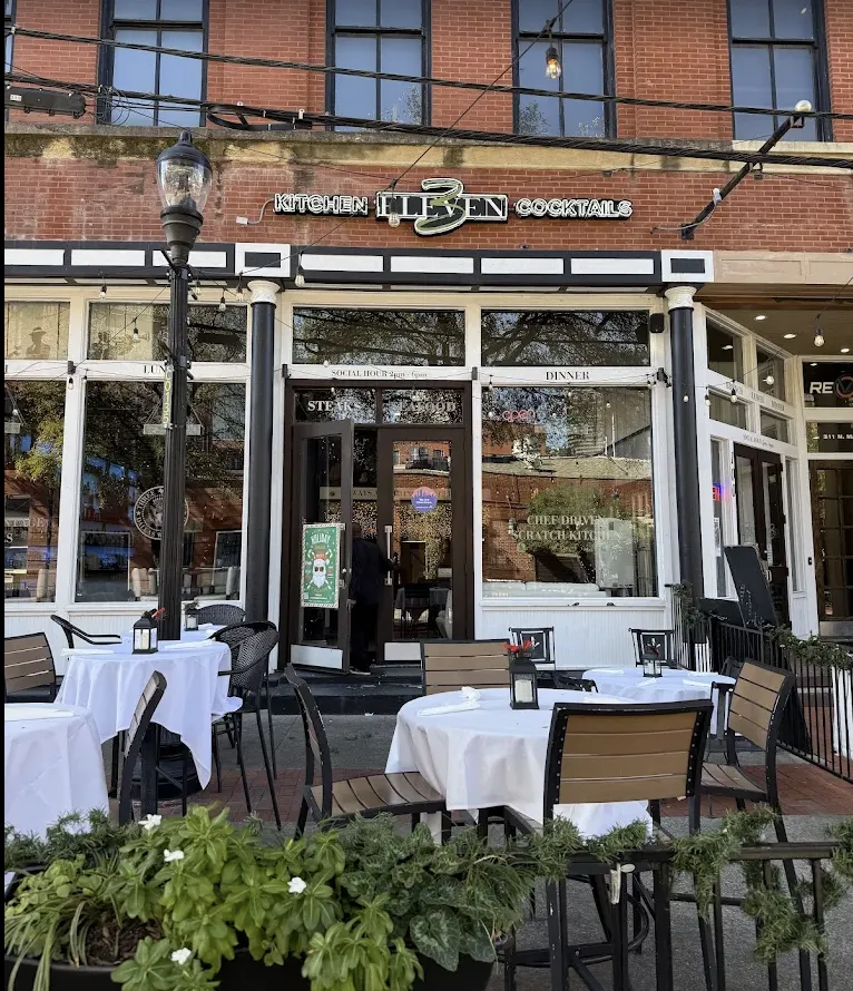 3Eleven Kitchen and Cocktails restaurant in Dallas, TX