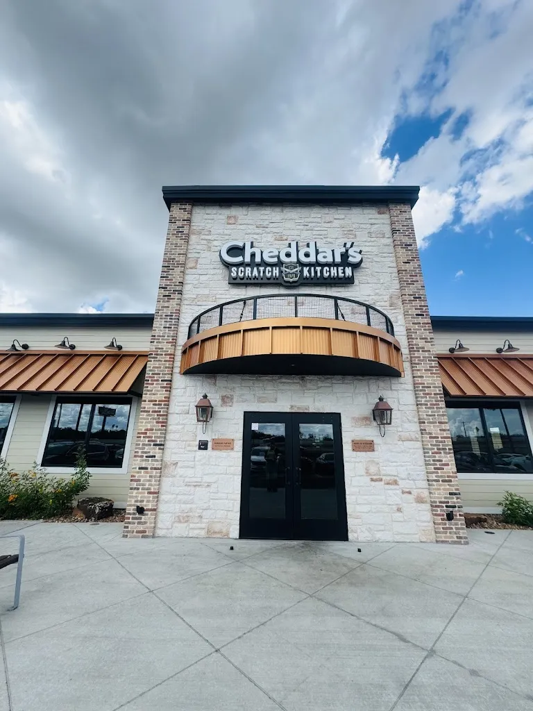 Cheddar's Scratch Kitchen restaurante en Donna, TX