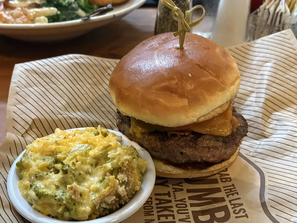 Cheddar's Scratch Kitchen_Donna, TX_slider_imagen_3