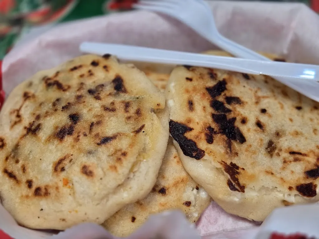 La Original Pupusas Y Gorditas_Donna, TX_slider_imagen_3