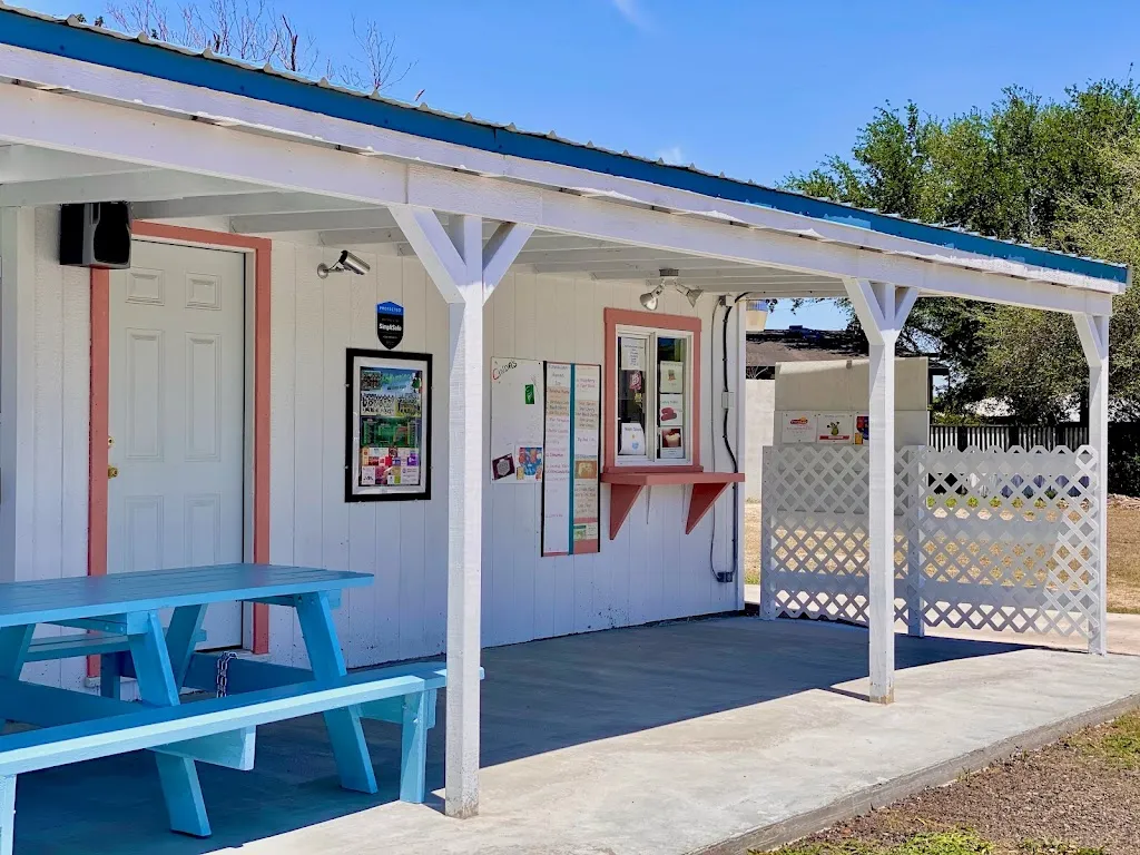 Cindas Caribbean Ice restaurant in Falfurrias, TX