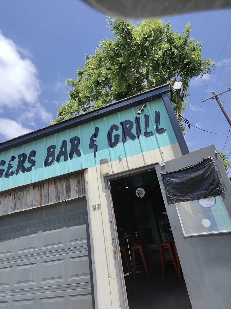 Eric Heltzel_Outrigger's Bar & Grill_Freeport, TX_recensione