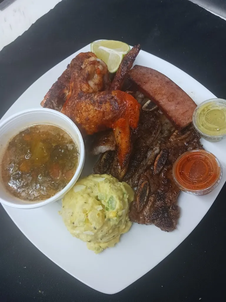 Tito’s Cousine ristorante a Freeport, TX