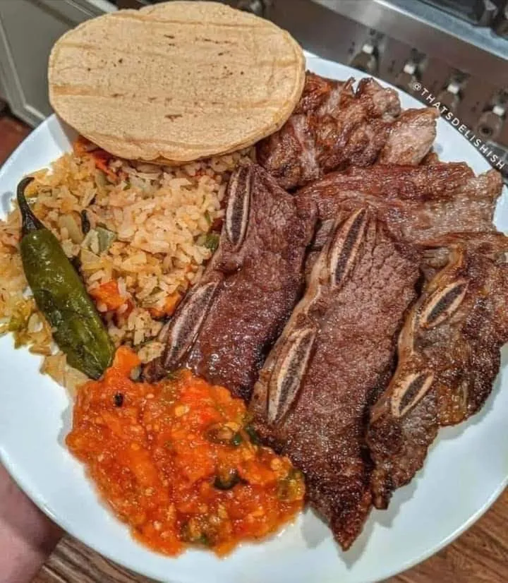 Tito’s Cousine_Freeport, TX_slider_immagine_3