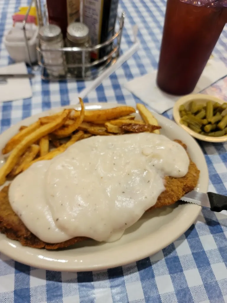 gualberto jr garza_Old Cattle Baron_Edinburg, TX_review