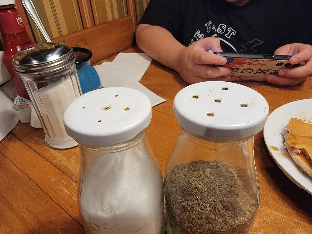 Jose Zamora_Country Cafe Restaurant_Edinburg, TX_review