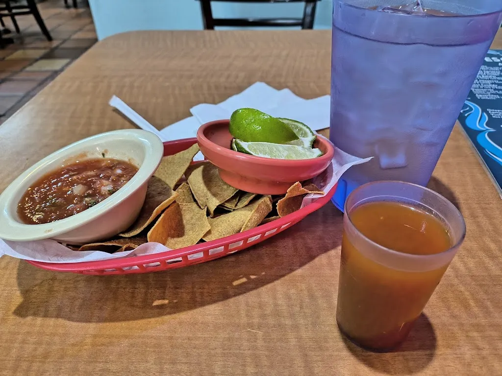 Gonzalo Jimenez_La Pesca Seafood Restaurant_Edinburg, TX_review