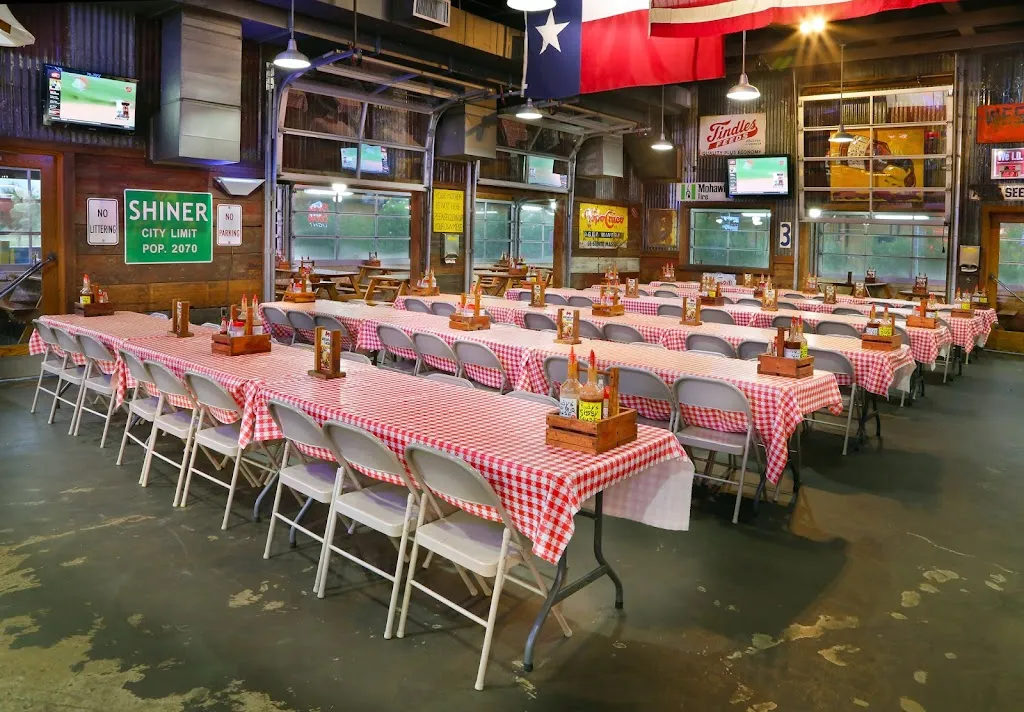 Rudy's "Country Store" and Bar-B-Q restaurant à Laredo, TX