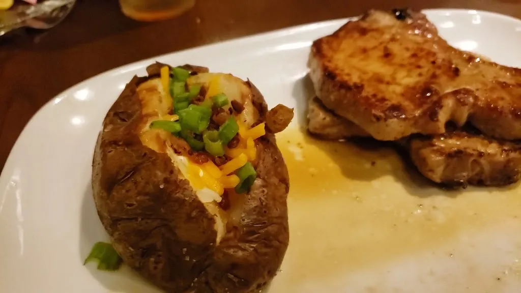 LongHorn Steakhouse_Laredo, TX_slider_image_2