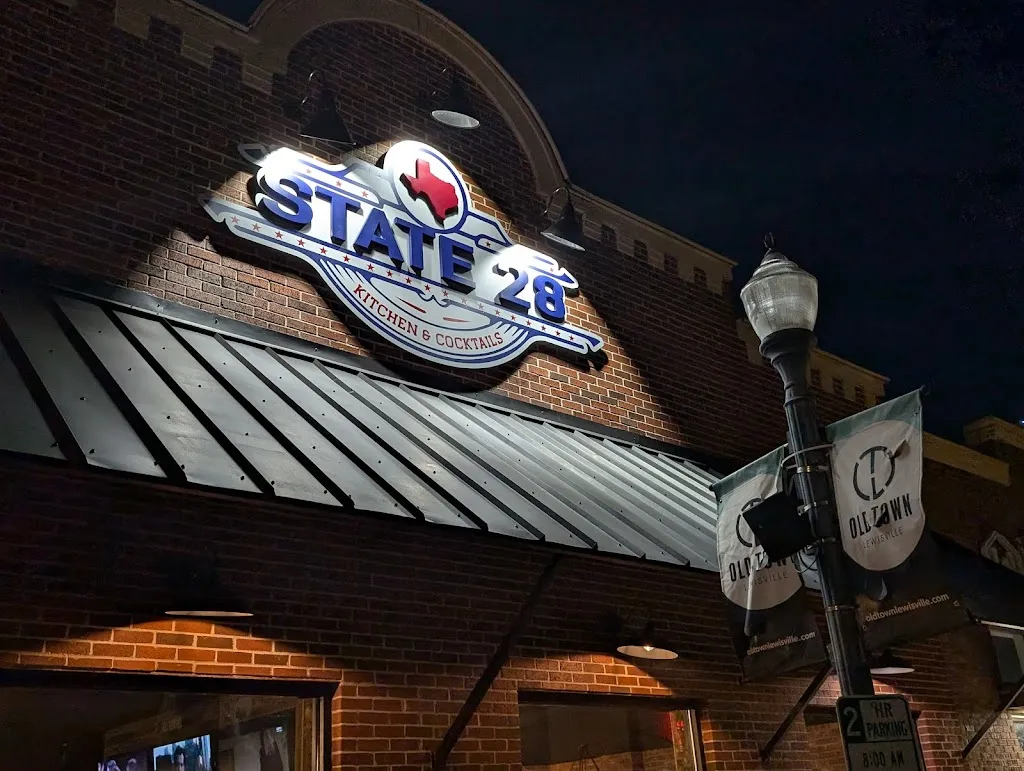 State 28 Kitchen & Cocktails ristorante a Lewisville, TX